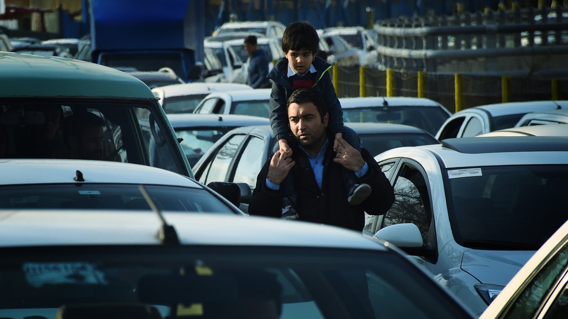 هاچ‌بک قرمز