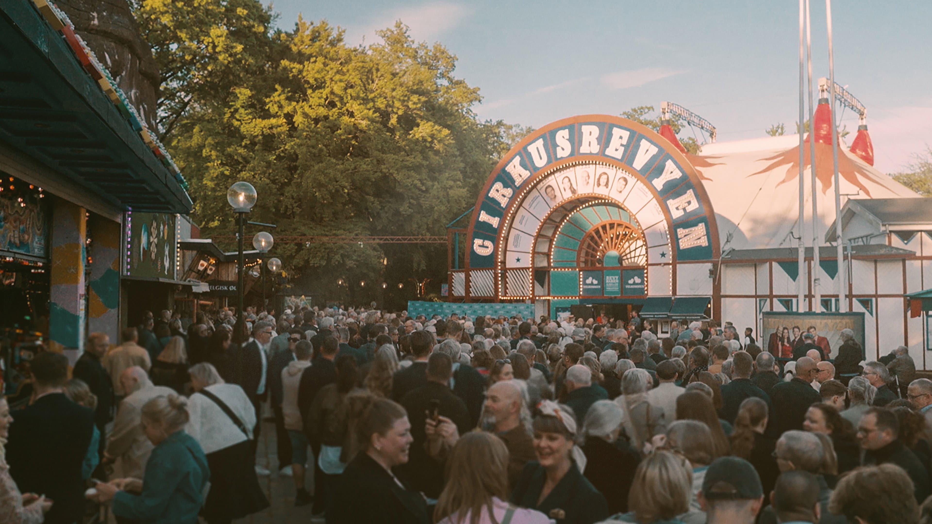90 år med Cirkusrevyen