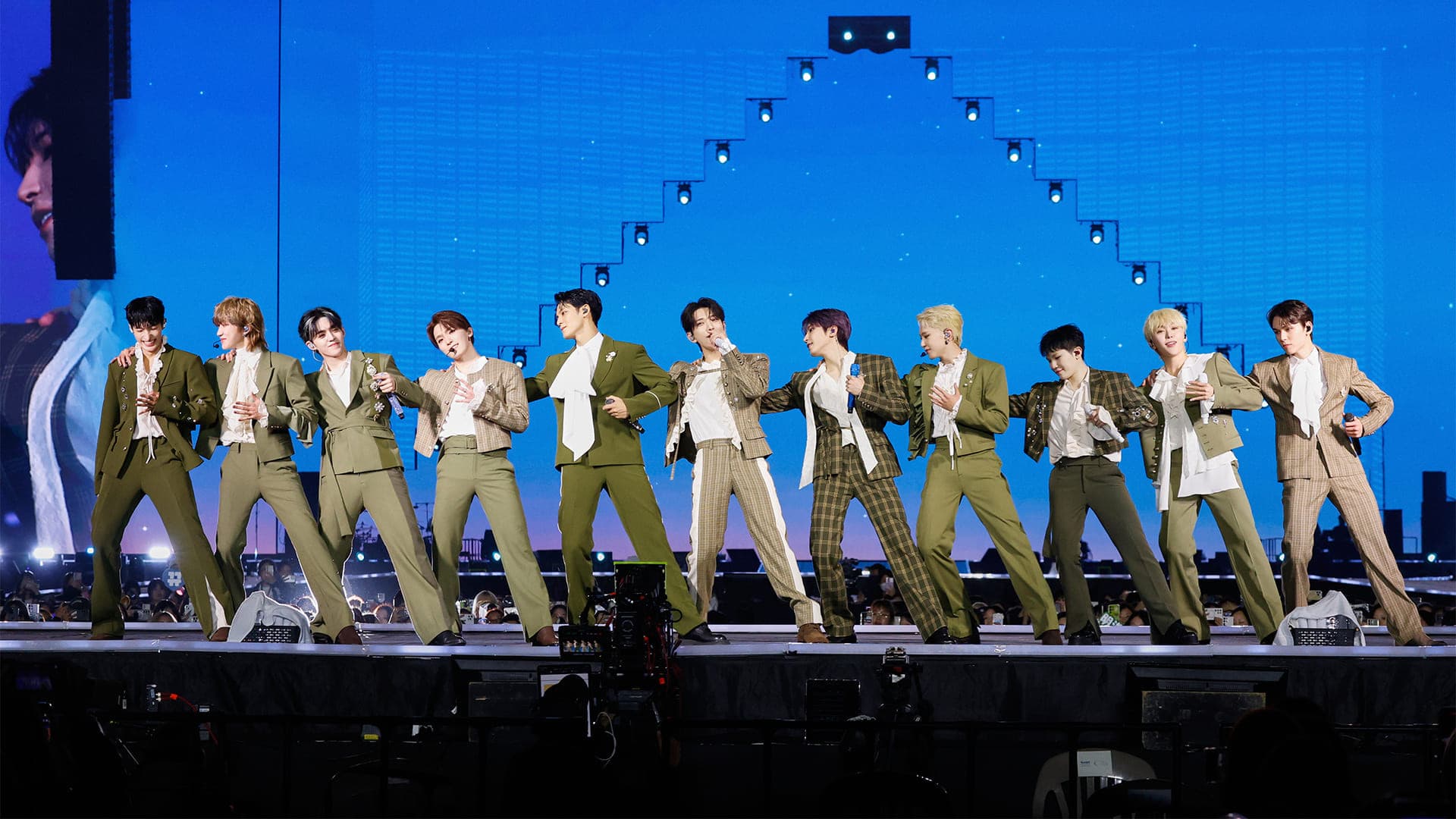 SEVENTEEN [RIGHT HERE] WORLD TOUR IN CINEMAS