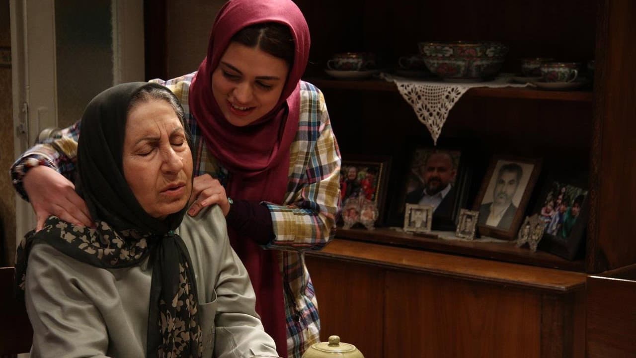 بوسيدن روي ماه