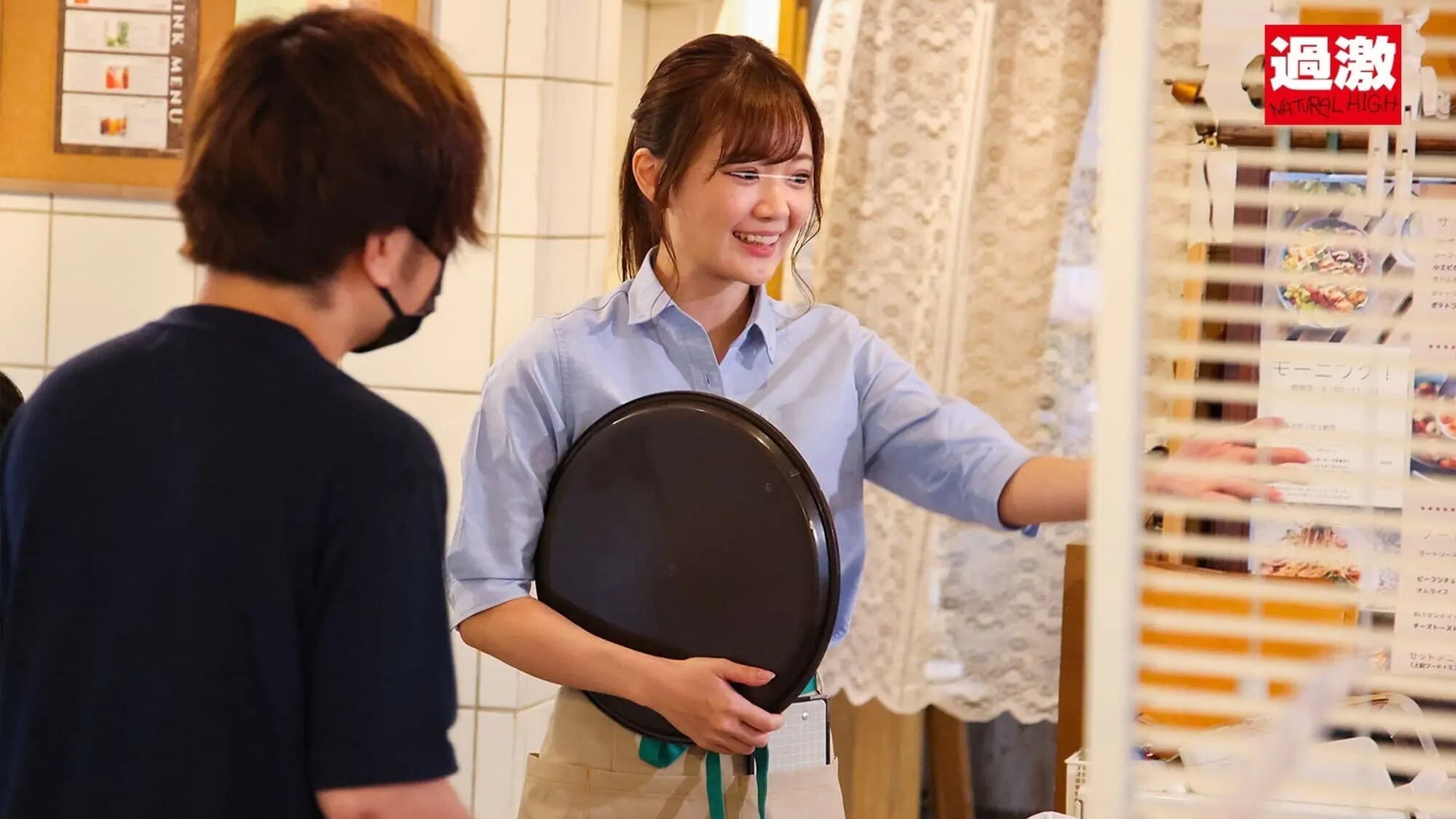 カフェ娘連鎖羞恥