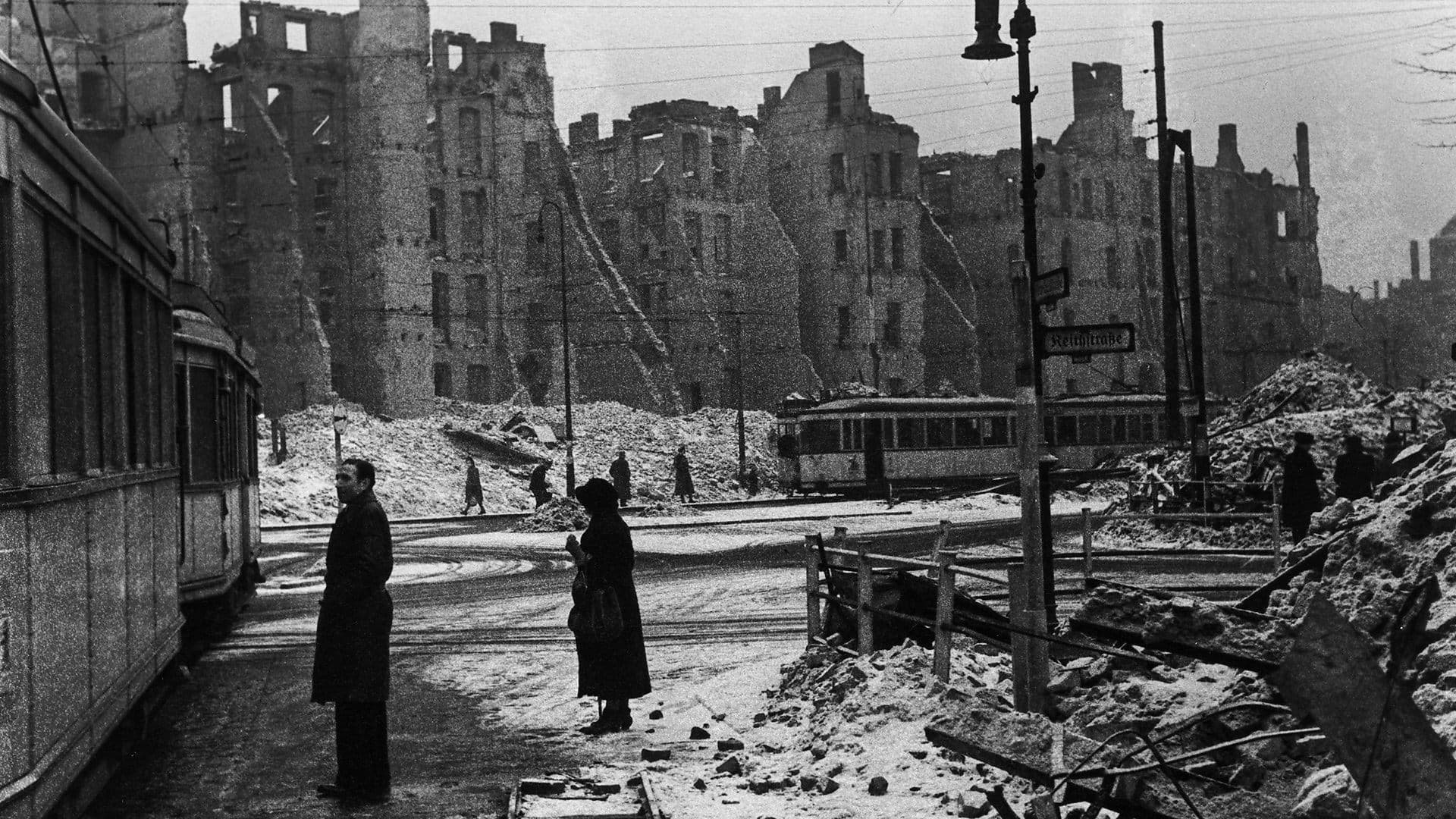 Berlin 1945: Tagebuch einer Großstadt