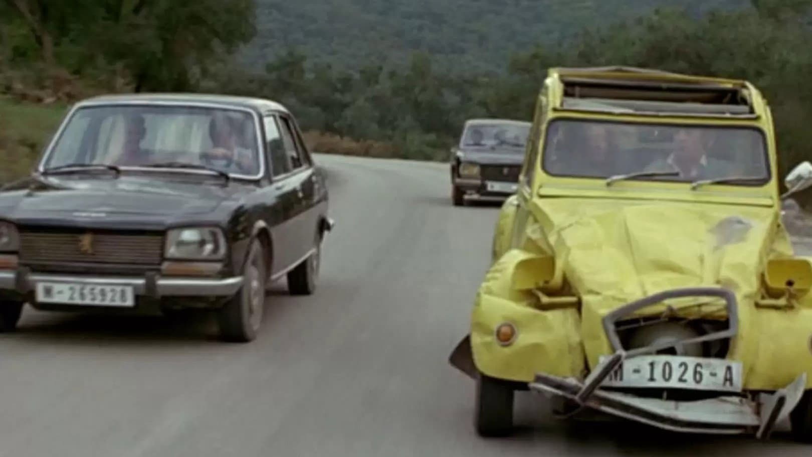 Bond in Greece