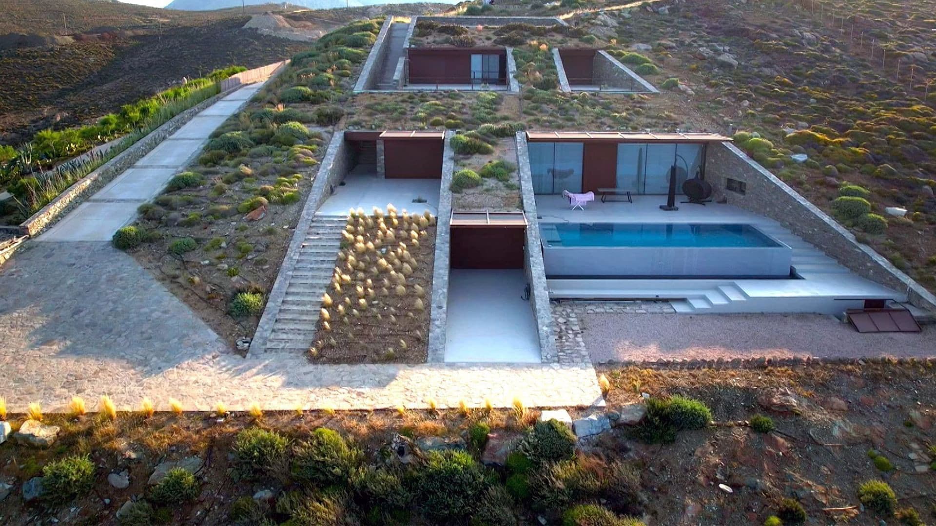 Am Rand des Hauses