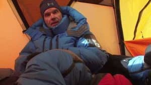 Beyond Skiing Everest — foto 1