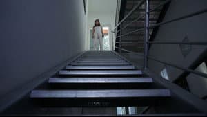 Surrounded — foto 1