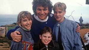 Round the Twist — foto 6