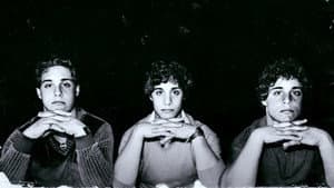 Tres Idénticos Desconocidos — foto 1