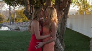 Women Seeking Women 138 — foto 2