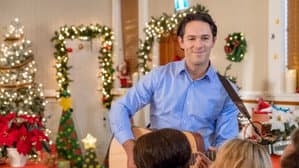 A Joyous Christmas — foto 6