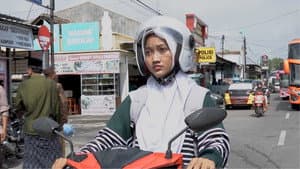 Keajaiban Dalam Pelukan Iman — foto 1