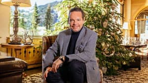 Alpine Hotel at Christmas — foto 1