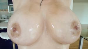 Big Tits Round Asses 33 — foto 7