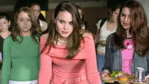 Odd Girl Out — foto 1