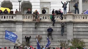 Day of Rage: How Trump Supporters Took the U.S. Capitol — foto 1