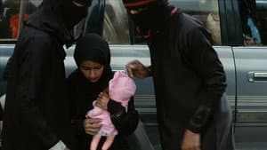 انا نجوم بنت العاشرة ومطلقة — foto 1