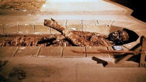 Dawn of the Mummy — foto 2