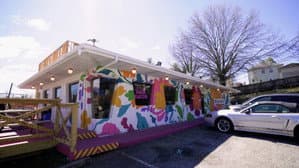Slice of Life: The American Dream. In Former Pizza Huts. — foto 4