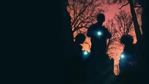 Super Dark Times — foto 1