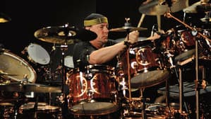 Neil Peart - Taking Center Stage: A Lifetime of Live Performance — foto 1
