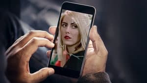 The Girl He Met Online — foto 1