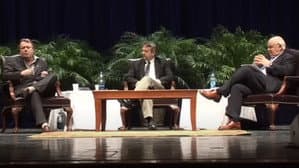 Christopher Hitchens vs John Lennox - Is God Great? Debate — foto 1