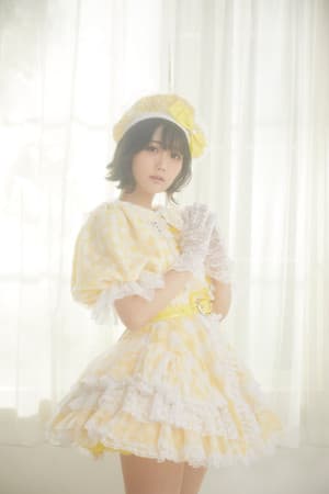 小山ひな
