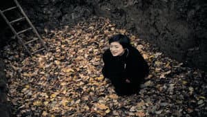花を摘む少女と虫を殺す少女 — foto 5