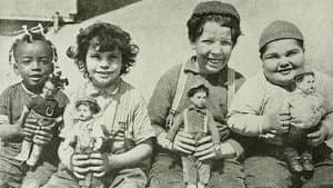 Mary, Queen of Tots — foto 1