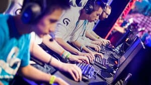All Work All Play: The Pursuit of eSports Glory Live — foto 1