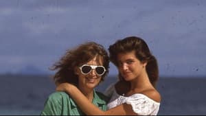 Beyond the Gaze: Jule Campbell's Swimsuit Issue — foto 2