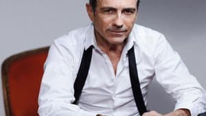 Alain Chamfort Impromptu dans les jardins du Luxembourg — foto 1