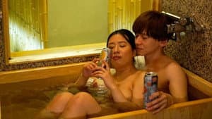 春菜はなの入浴パコパコSTRONG ERO 風呂でストロング飲んでパコりたい。 — foto 1