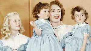 At Home with Joan Crawford — foto 1