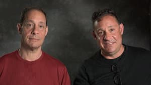 Tres Idénticos Desconocidos — foto 12