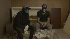 Debo conseguir el dinero de esos blancos