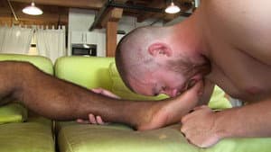 Foot Licking Bare Buttfucking — foto 2