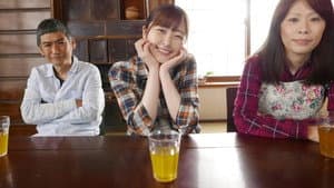 青空ひかり 久しぶりに訪れた幼馴染の実家でこっそりイチャイチャ12発もヤリまくった思い出 — foto 1