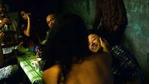 Pusong Wazak: Isa Na Namang Kwento ng Pag-ibig sa Pagitan ng Puta at Kriminal — foto 2