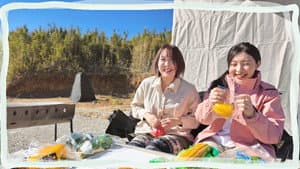 ハニカミキャンプ旅行 最初は緊張したけど…外でハグしてキスしたら…一気に距離が近づいてキャンピングカーで何度も身体を重ね合った24時間限定の恋人デート　皆月ひかる　咲野瑞希 — foto 1