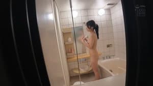 女子同士でおふざけで撮った「J●騎乗位動画」がSNSで拡散され終わらない追姦中出しレ×プの被害者になってしまった巨乳女子●生 — foto 1