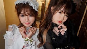 「今から君のチ●ポを痴女りに行くネ」甘サド美少女二人にごっくん&中出し&男潮でチ●ポバカにされちゃう僕 — foto 1