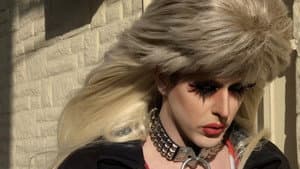 Life's a Biqtch — foto 3