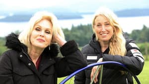 Joanna Lumley and the Human Swan — foto 5