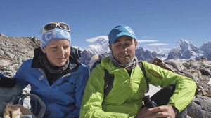 300 KM TO EVEREST — foto 1