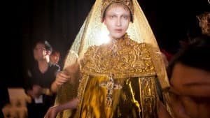 Yellow Is Forbidden — foto 1