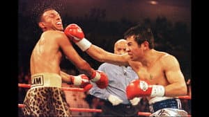 Naseem Hamed vs. Marco Antonio Barrera — foto 1