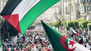 Deux Vies Pour l'Algérie Et Tous Les Damnés De La Terre — foto 1