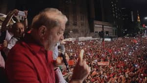 Al filo de la democracia — foto 3