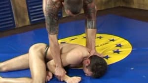 Chris Hacker v. James Jones — foto 1